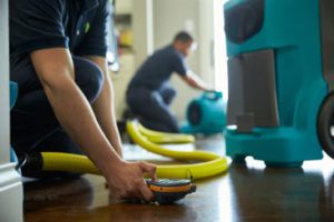 water damage restoration - flood damage restoration - sewage damage cleanup - cook county illinois - lake county illinois - servicemaster restoration by simons